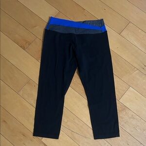 Lululemon Black and Blue capris